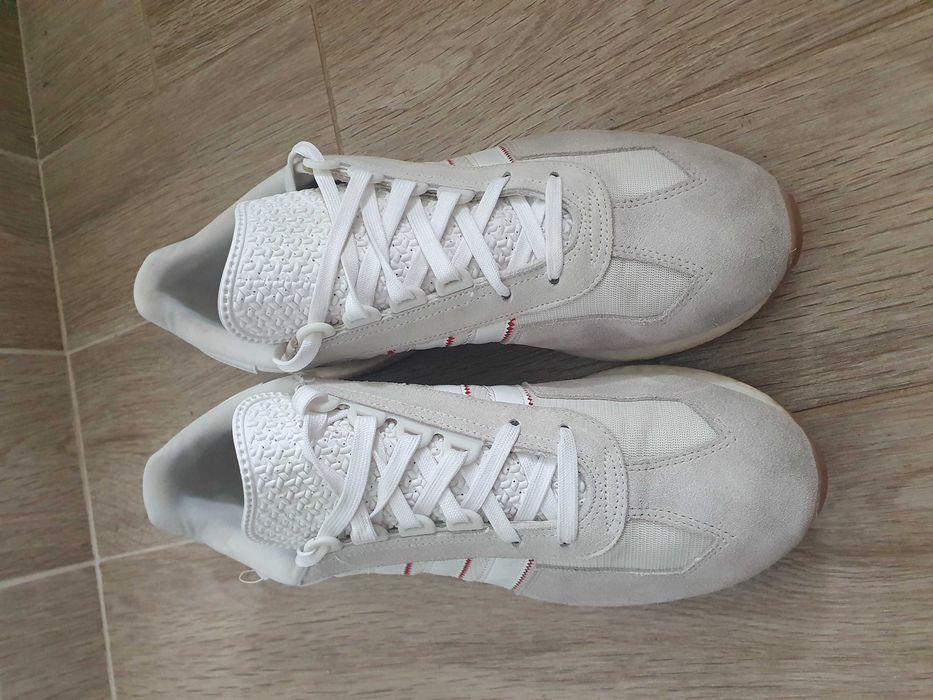 Маратонки Adidas Retropy E5