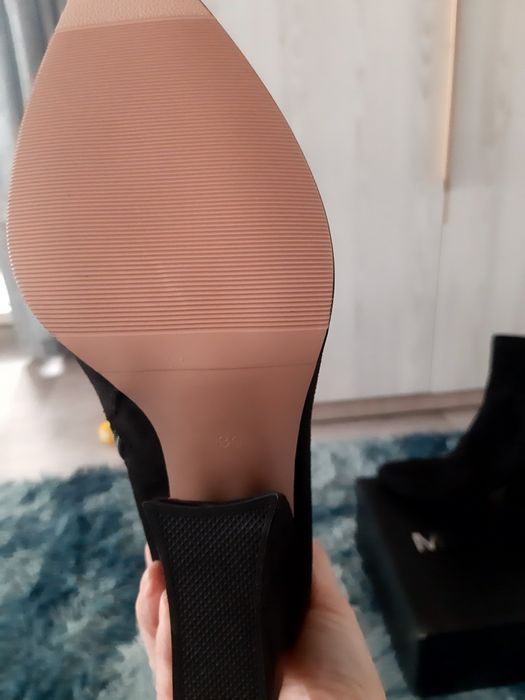 Ботильоны новые срочно замша!