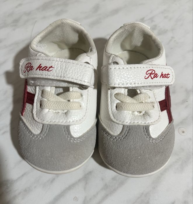 Кроссовки для малыша