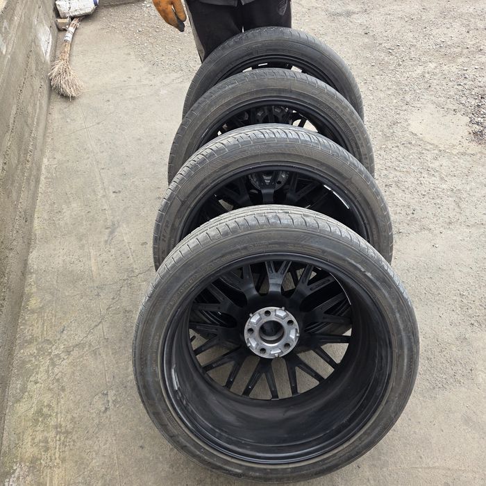 Диски Мерседес Бенз разнаширокый