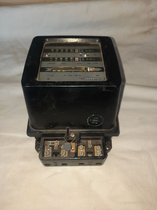 Електромер с дневна и нощна тарифа