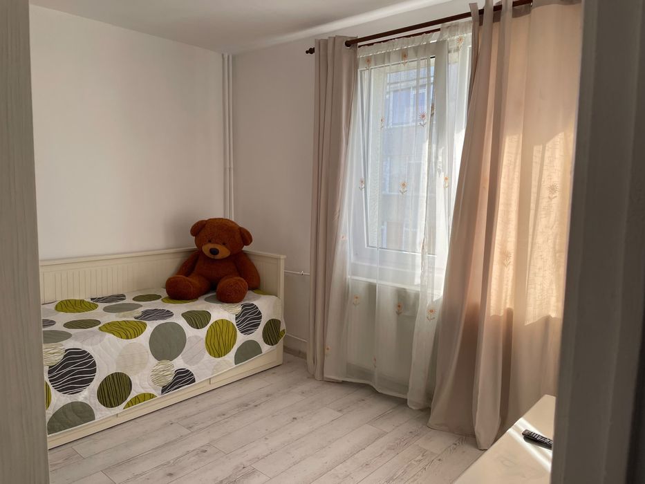 Inchiriez Apartament 3 camere , Calea Giulesti , confortabil si utilat