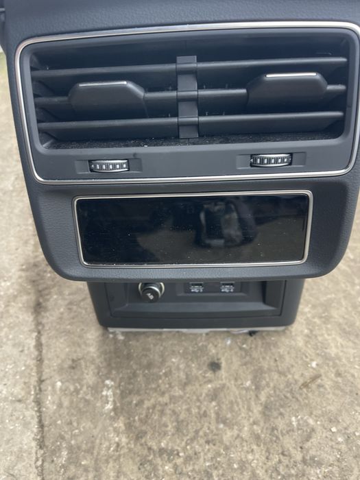 Display navigatie audi Q7 A8 Q8 SQ7 SQ8 RSQ8