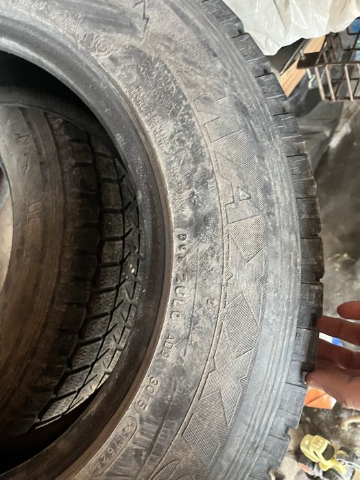Шины MAXXIS 225/70/R15 липучки