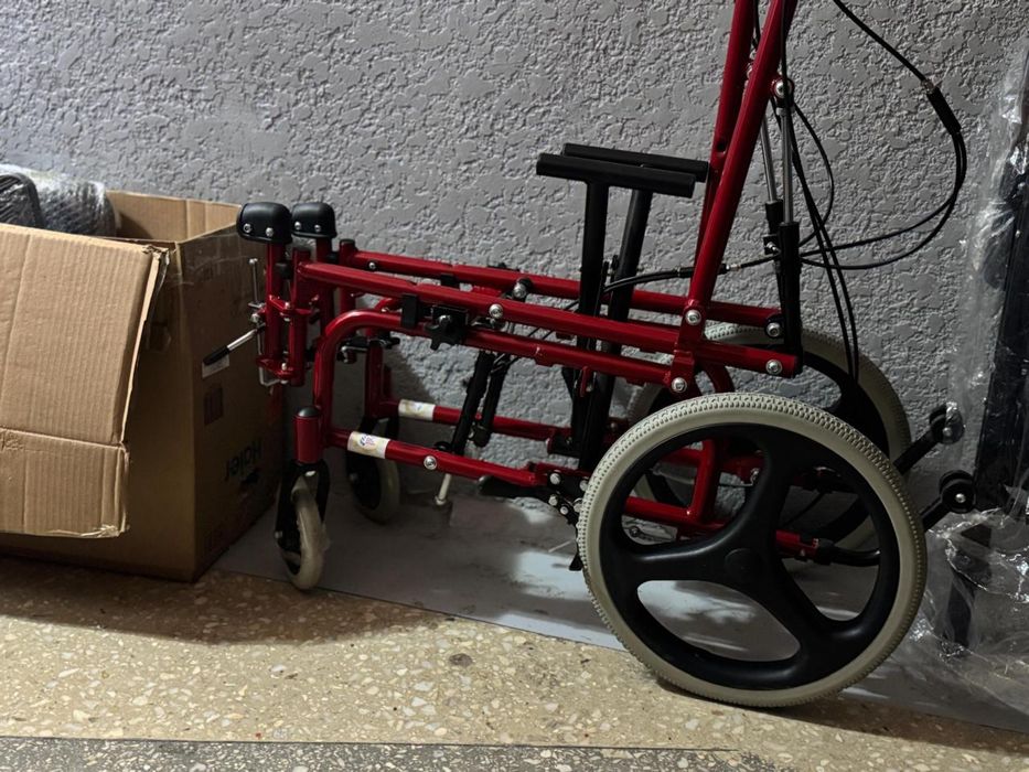 Инвалидная коляска