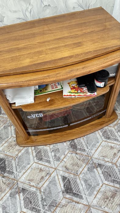 Тумбочка под телевизор.