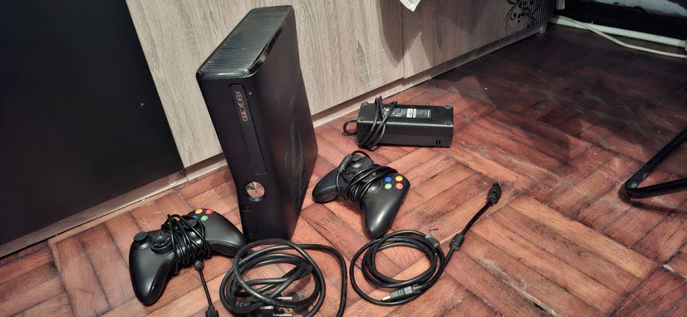 XBOX 360 и 1 филм