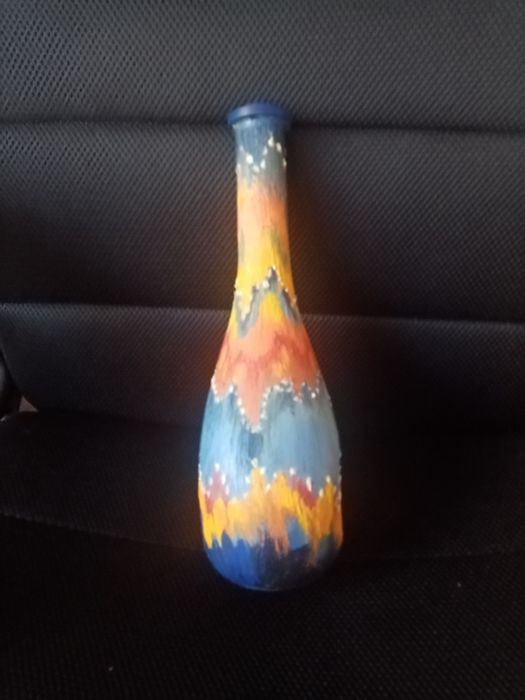 Ръчно рисувана бутилка..декорация ..сувенир..