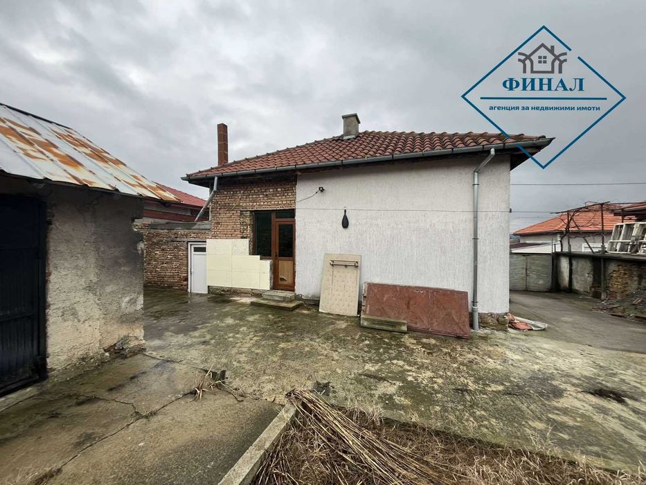 Самостоятелна къща в гр. Велики Преслав