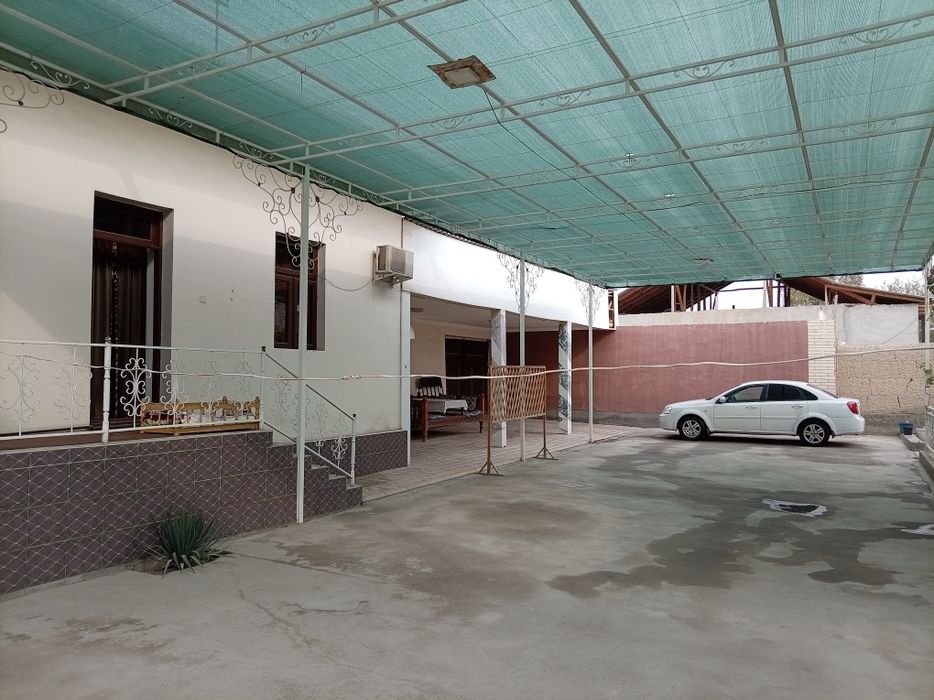 Беш болада жойлашган ховли уй сотилади