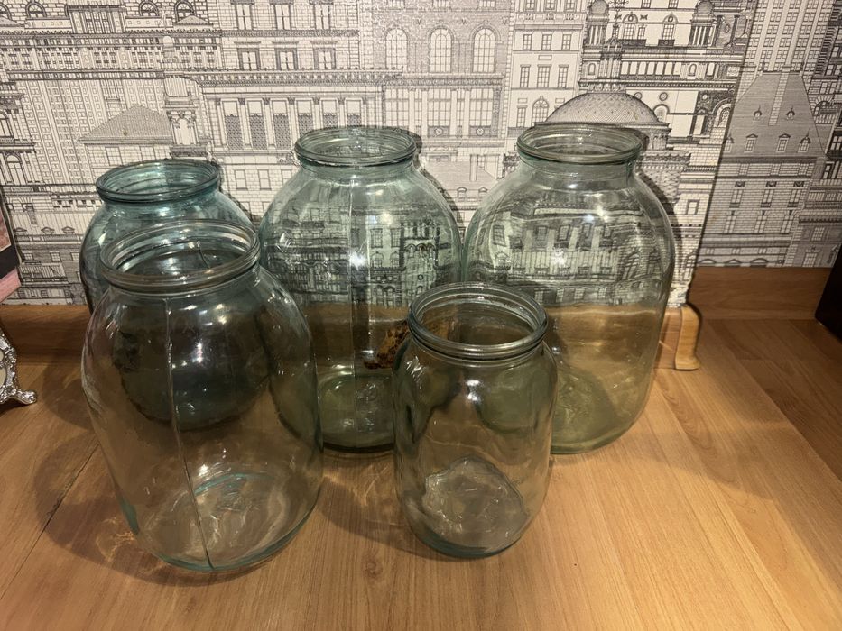 Отдам банки даром