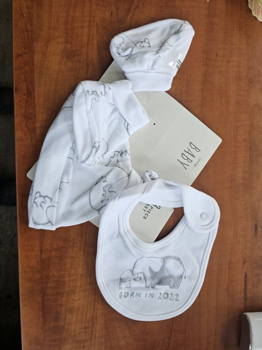 Set compleu bebeluși ciorăpei barbețică căciuliță în seturi de câte 15