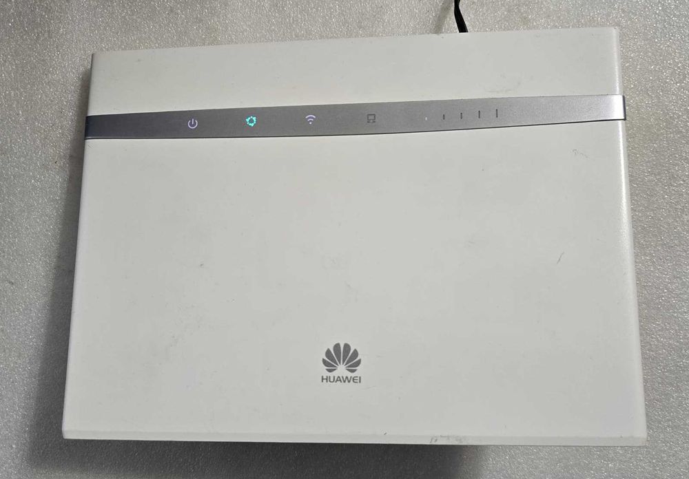 Modem 4G LTE GSM Huawei B525s-23a, 64 utilizatori, 2.4GHz/5GHz