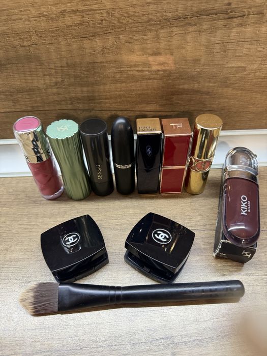 Bobbi brown, Kiko, Dior,Chanel