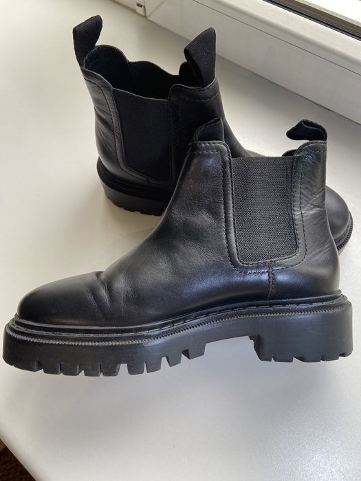 Демисезонные женские ботинки