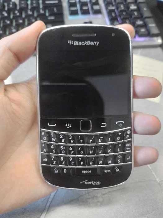 Blackberry 9930 bold Perfectum Срочно продается
