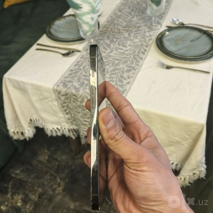 İ phone 12 pro Max ideal