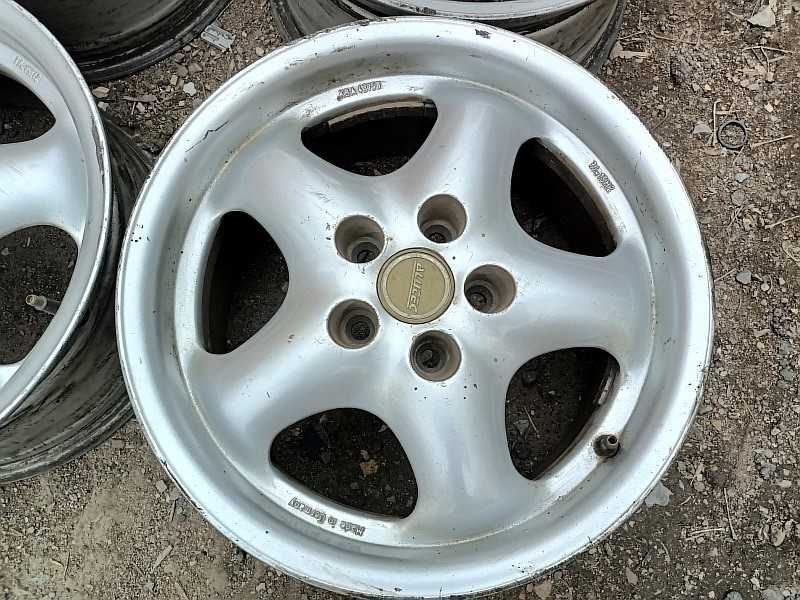 Продам оригинальные легкосплавные диски