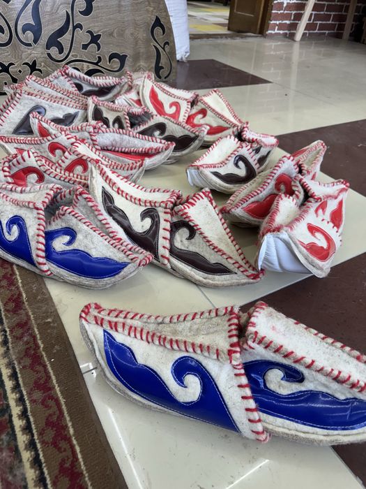 Тапочки, черевички, обувь