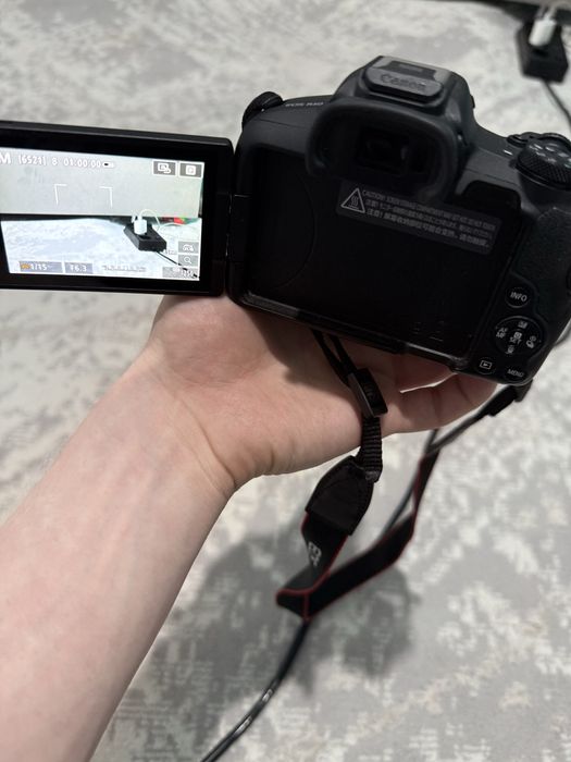 Фотокамера Canon EOS R50