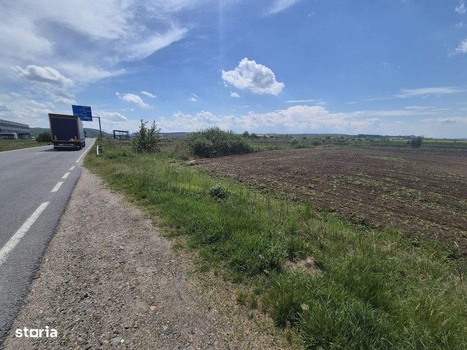 teren intravilan Ungheni, langa depozitul Hell