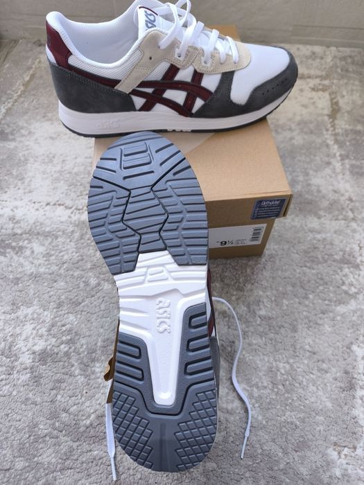 Adidasi Asics/ Nike / Yonex