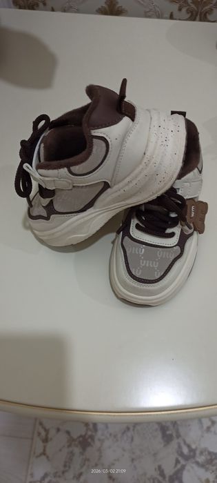 Продам обувь девочка