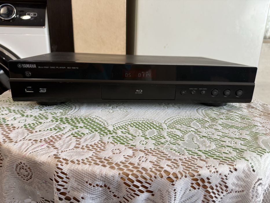 Yamaha BD-S673 blu-Ray disc