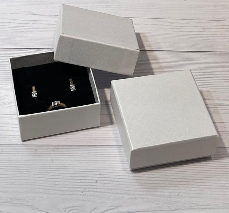 Футляры для украшений