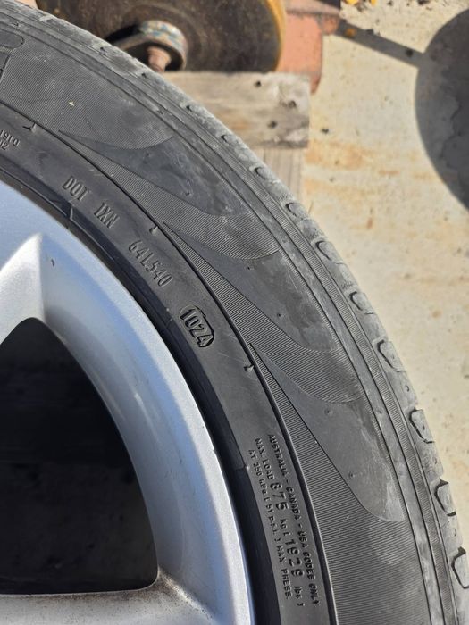 Гуми с джанти  19 за мерцедес МЛ д