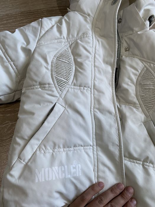 Зима, подойдет как девочкам так и мальчикам