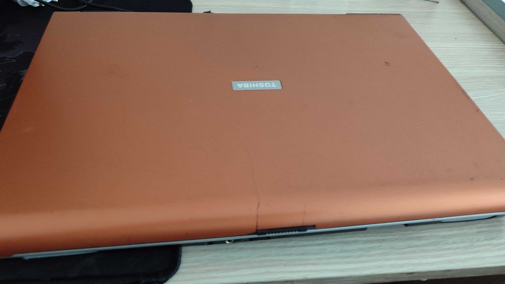 Продам ноутбук тошиба