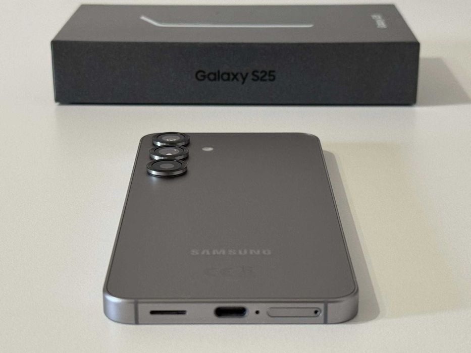 Бартер! Samsung Galaxy S25 256GB Silver Shadow (Сив)