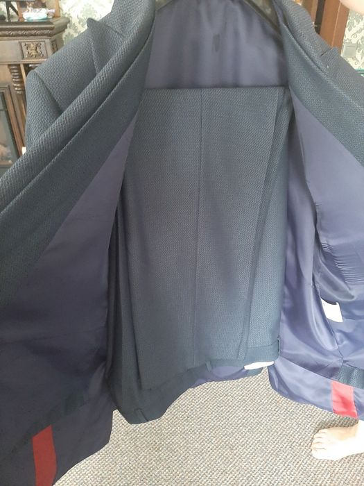 Продам мужской костюм.