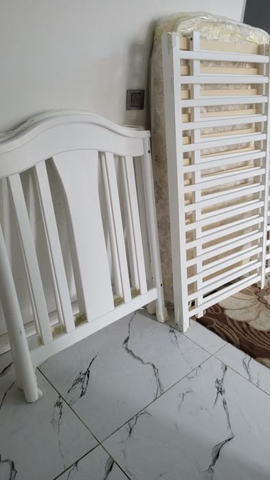 Деревянная кроватка+автокресло+коляска