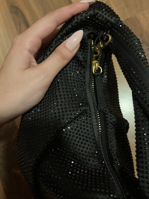Бляскава чанта от Zara