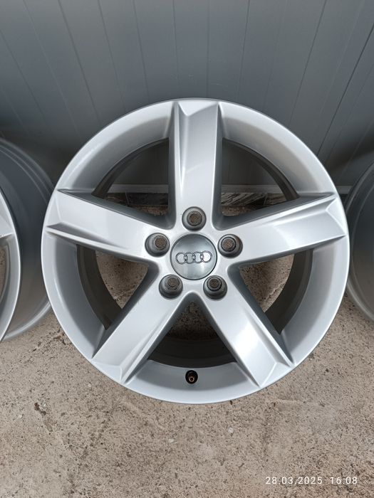 16/5/112-АУДИ А 4,А 6-НОВ модел-нов внос