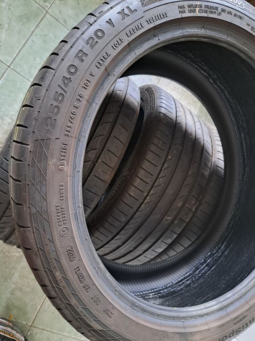 4 anvelope 255/40 R20 Continental