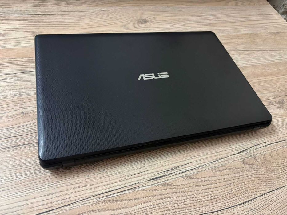 Ноутбук ASUS X552C б\у.