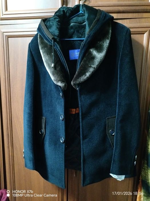 Palto 44 razmer 1 marta kiyilgan made in turkiya