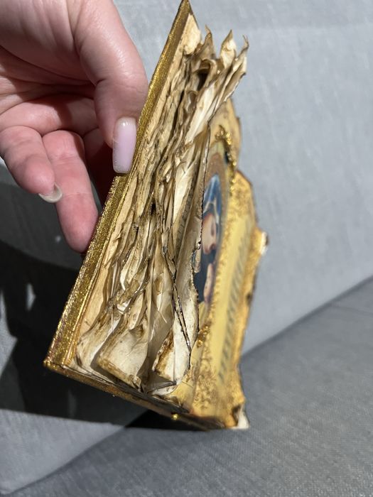 Подарък за кръстници