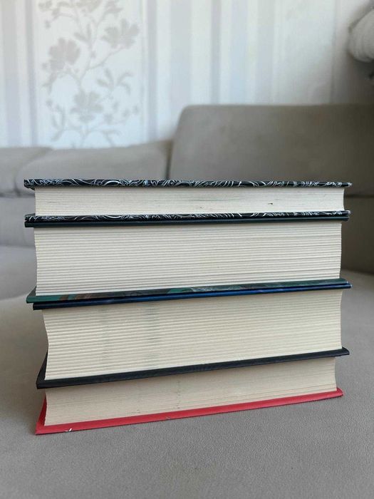 Vol 1,2,3 si nuvela regatul spinilor si al trandafirilor sarah j maas