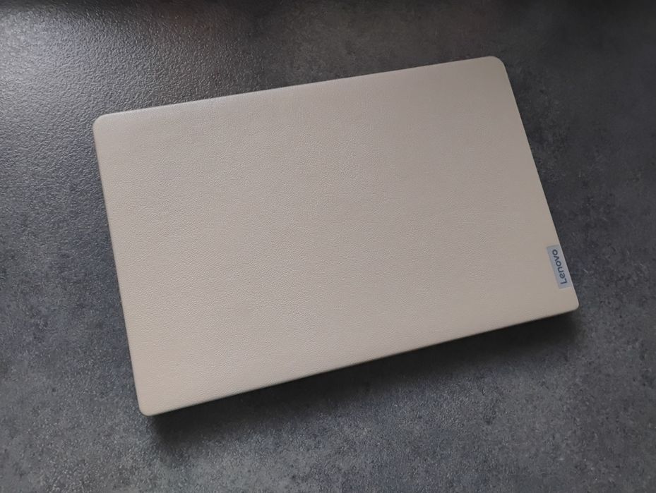 Laptop Lenovo - Ryzen 5 - 5000serie - 24gb - Rx Vega 7