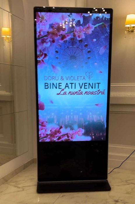Totem publicitar - Ecran reclame - Saloane Evenimente, Restaurante