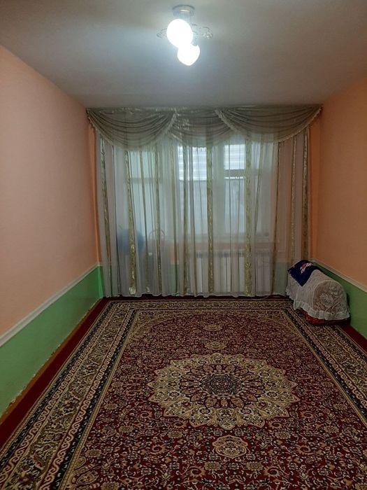 Шахар марказида 2 хонали уй сотилади