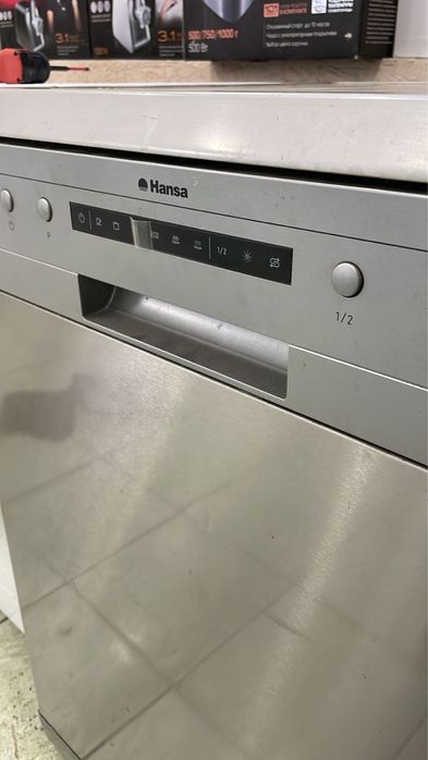 Продам посудомоечную машину