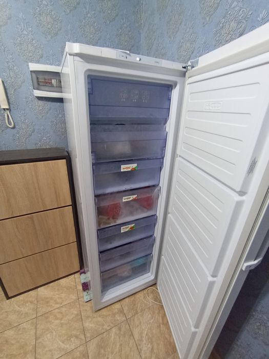 Морозильник BEKO