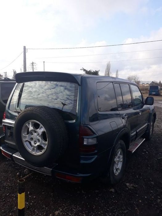 Dezmembrez mitsubishi pajero 3,2 did