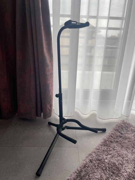 Chitara Harley benson