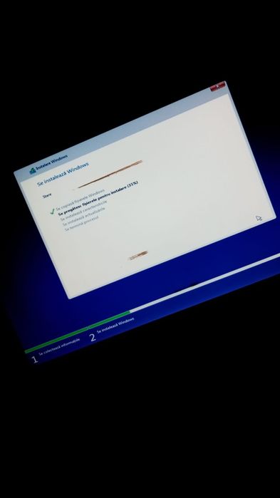 Instalez Windows  cu licența și toate driverele necesare